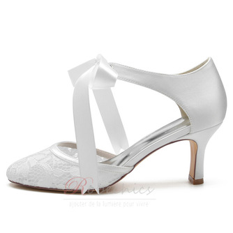 Bottes pour femmes rouges chaussures de mariage talons aiguilles en dentelle - Page 1