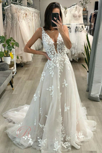 Robe de mariée Train de balayage Plage aligne Glissière Luxueux Tissu Dentelle - Page 1